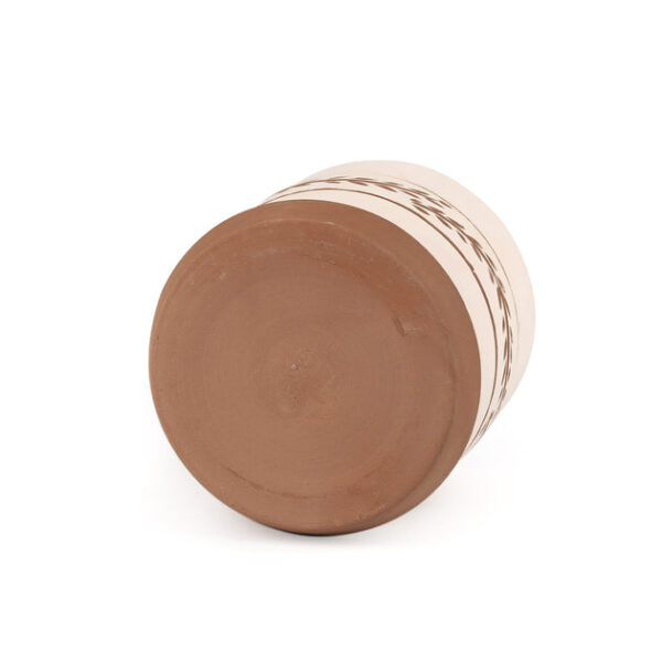 White Clay Horizontal Leaf Pattern Pot - Image 9